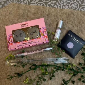 Beauty Lot 5pc Set Eyeshadow Lip Pout Set High Brow Duo‎ Flat Brush ALL NEW